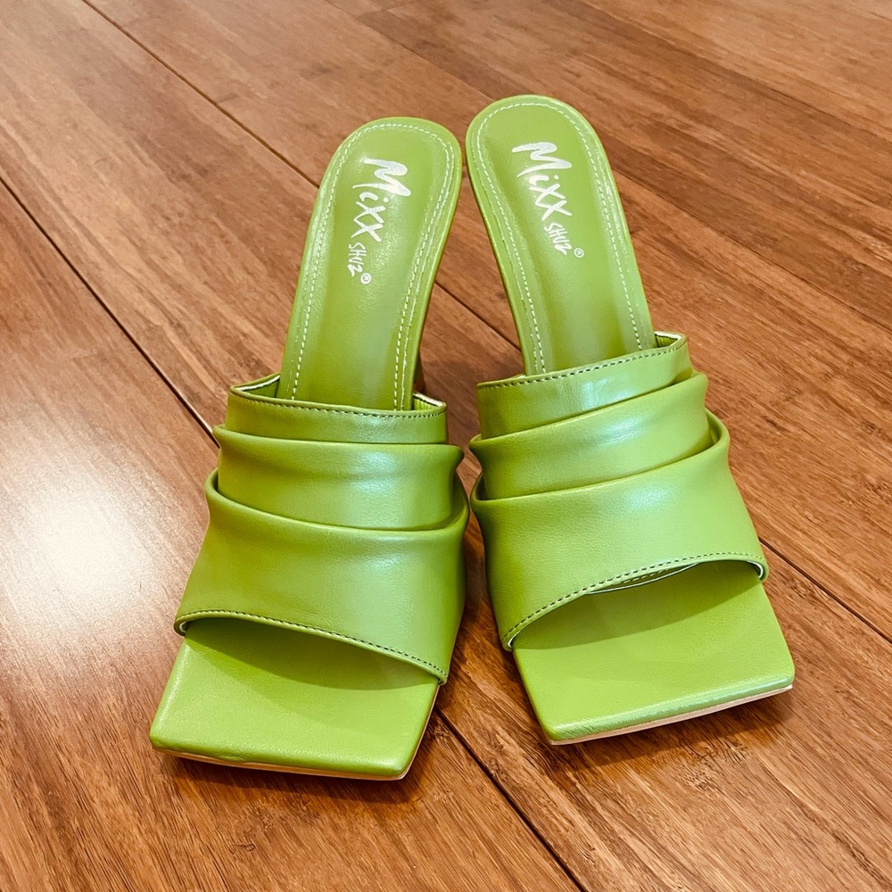 Green Mules